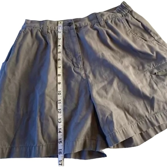 Woolrich Womens Grey Taupe Cargo Shorts Size 14P 30 High-Rise 6” I 100% Cotton - Picture 15 of 16